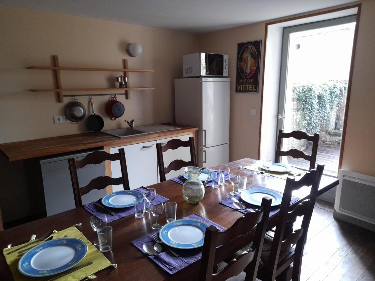 Gite Coeurdacier Monthureux-sur-Saône Exteriör bild
